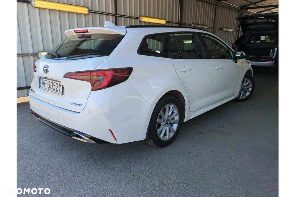 Toyota Corolla 1.8 Hybrid Comfort - 3