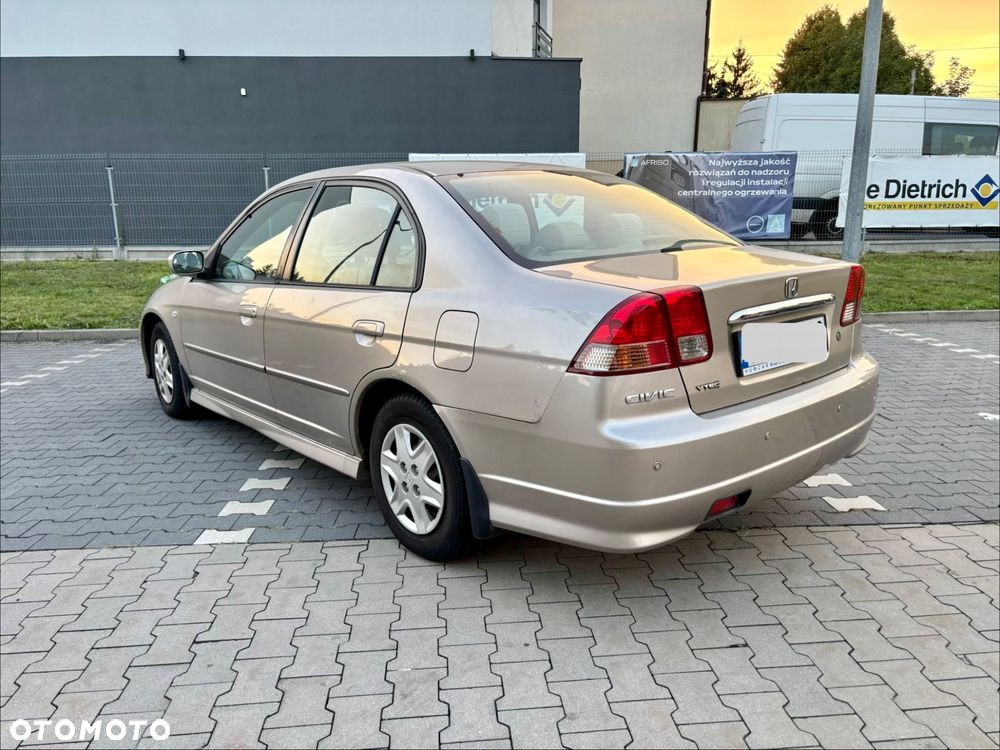 Honda Civic - 4