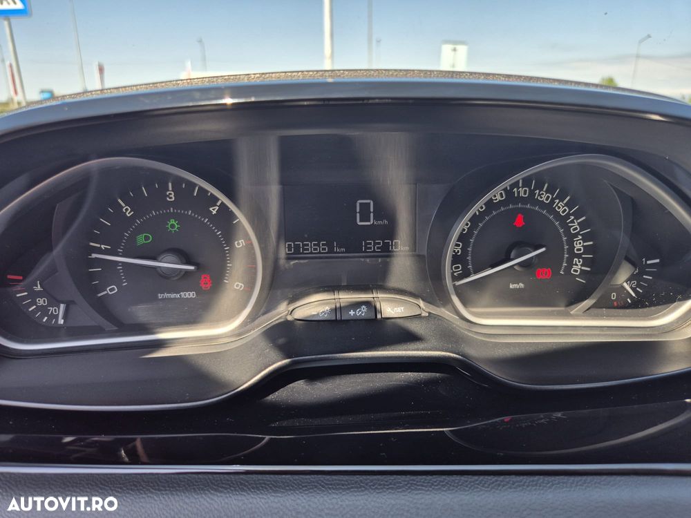 Peugeot 208 1.6 BlueHDi FAP Active - 6