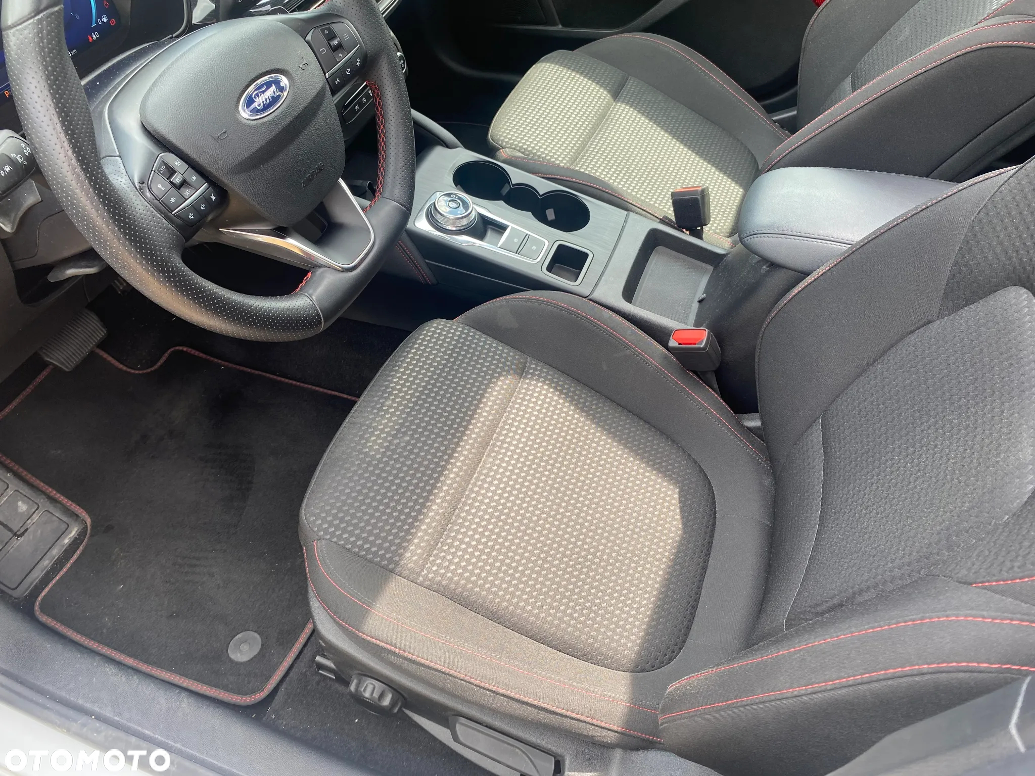 Ford Focus Turnier 1.5 EcoBlue Start-Stopp-System ST-LINE X - 8