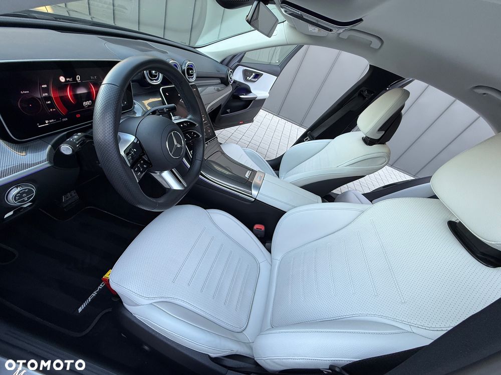 Mercedes-Benz Klasa C 300 mHEV 4-Matic AMG - 32