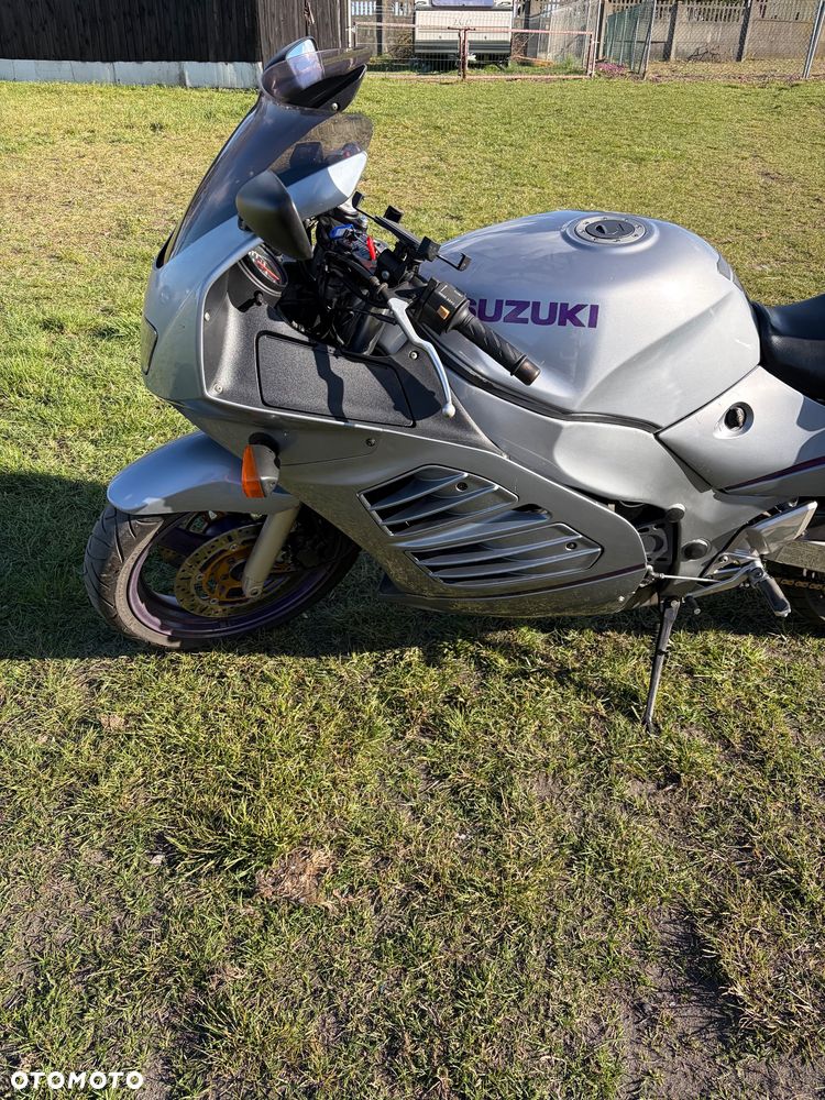 Suzuki RF - 11