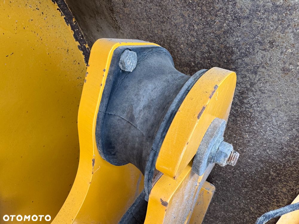 Volvo SD135 , BW213 , H13i - 17