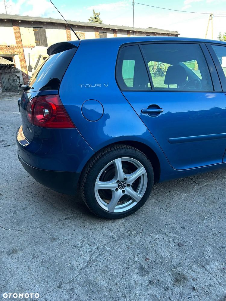 Volkswagen Golf 1.6 FSI Tour - 10