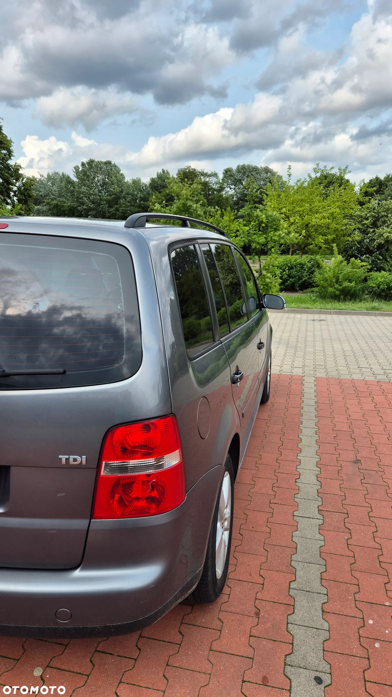 Volkswagen Touran 1.9 TDI - 6