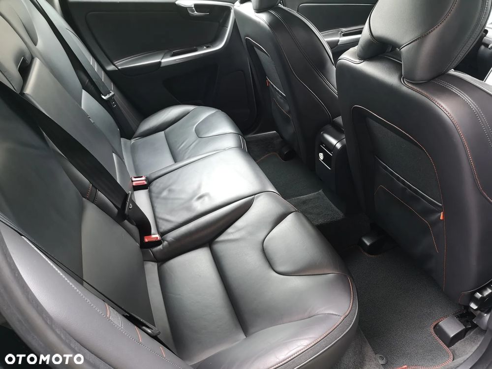 Volvo XC 60 D3 Geartronic Ocean Race - 29
