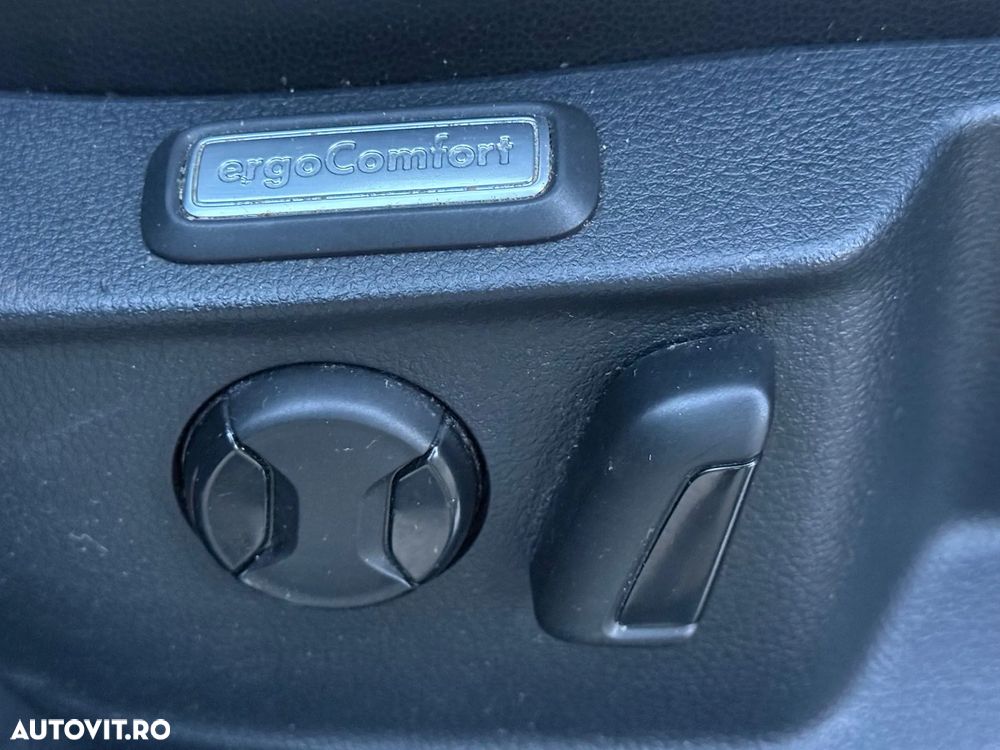 Volkswagen Passat 2.0 TDI DSG (BlueMotion Technology) Highline - 19