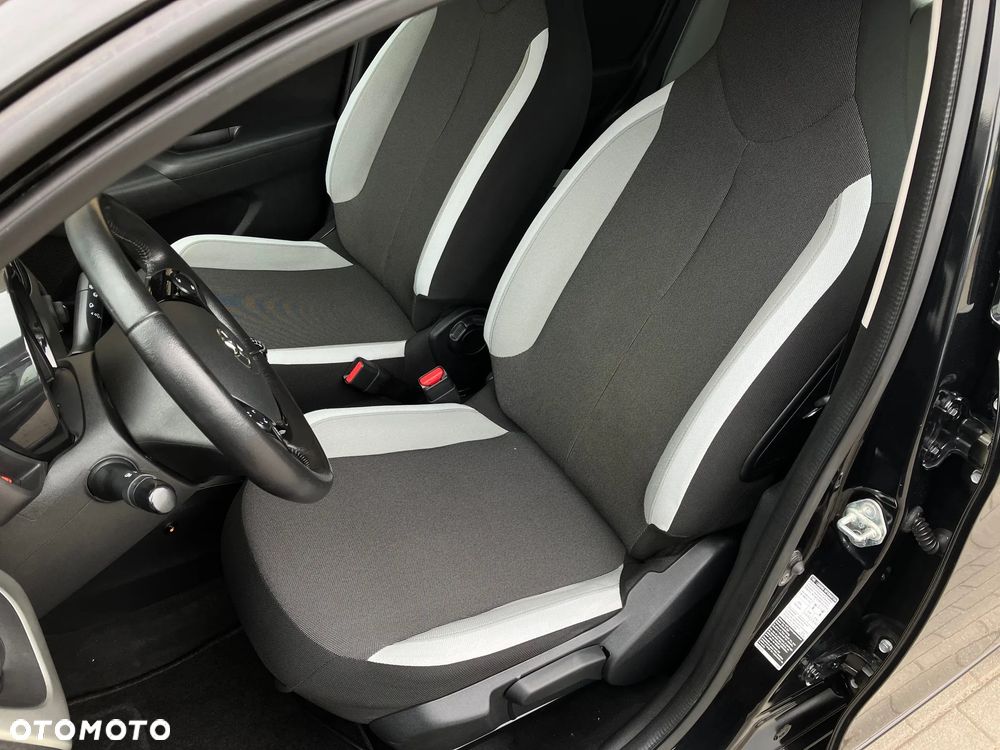 Toyota Aygo x-play - 33