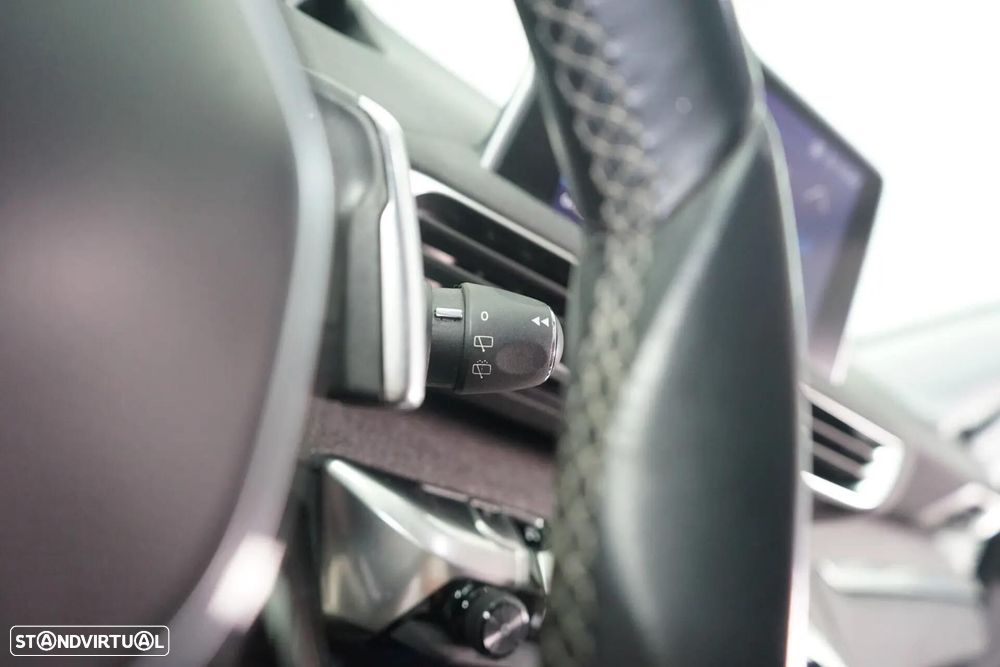 Peugeot 3008 1.2 PureTech Allure Pack EAT8 - 24