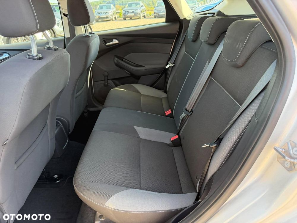Ford Focus - 11