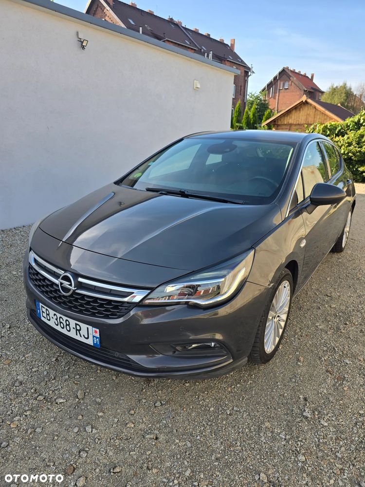 Opel Astra 1.6 CDTI Dynamic S&S - 2