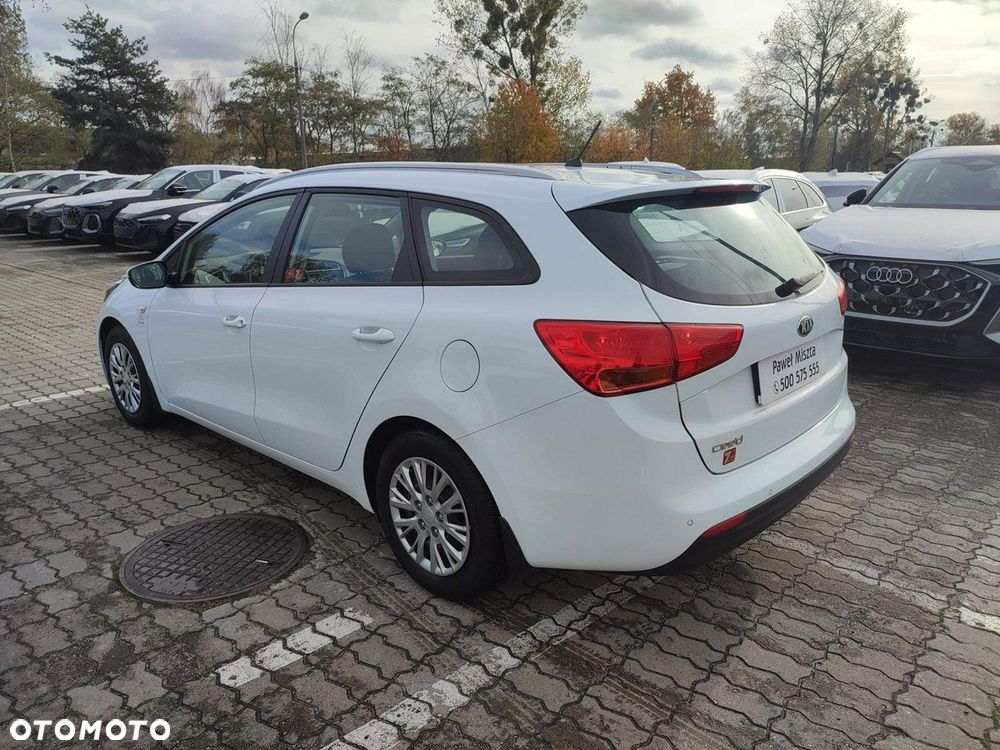 Kia Ceed - 24