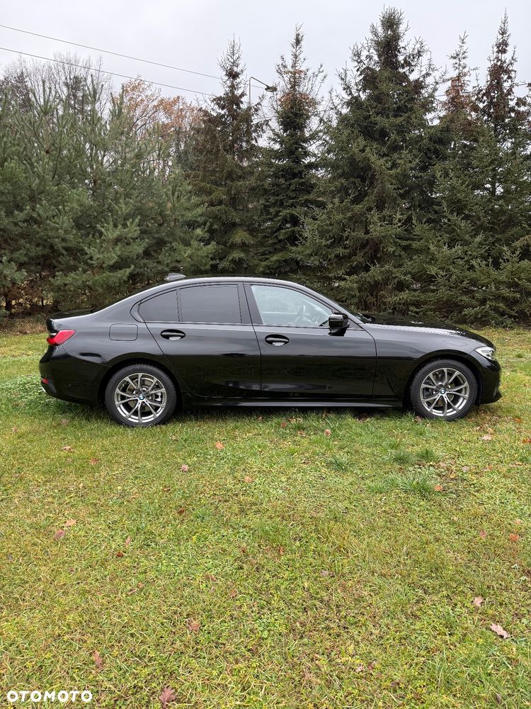 BMW Seria 3 320d Sport Line - 6