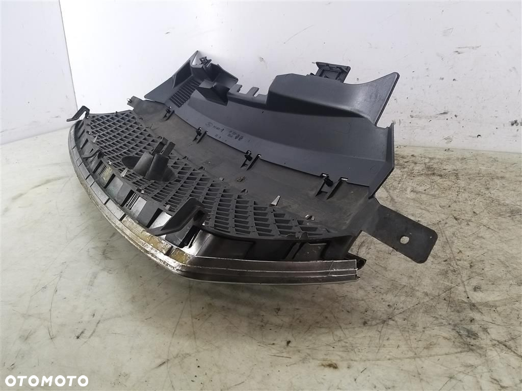 Atrapa Grill Ford C-MAX I 2003-2010 PRZED LIFT 3M51-R8138-AG 3M51-16613-AF - 3