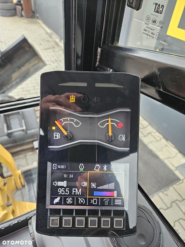 Caterpillar MINIKOPARKA CAT 302CR 2022 1438mth 302 CR 301.8 302.7 - 19