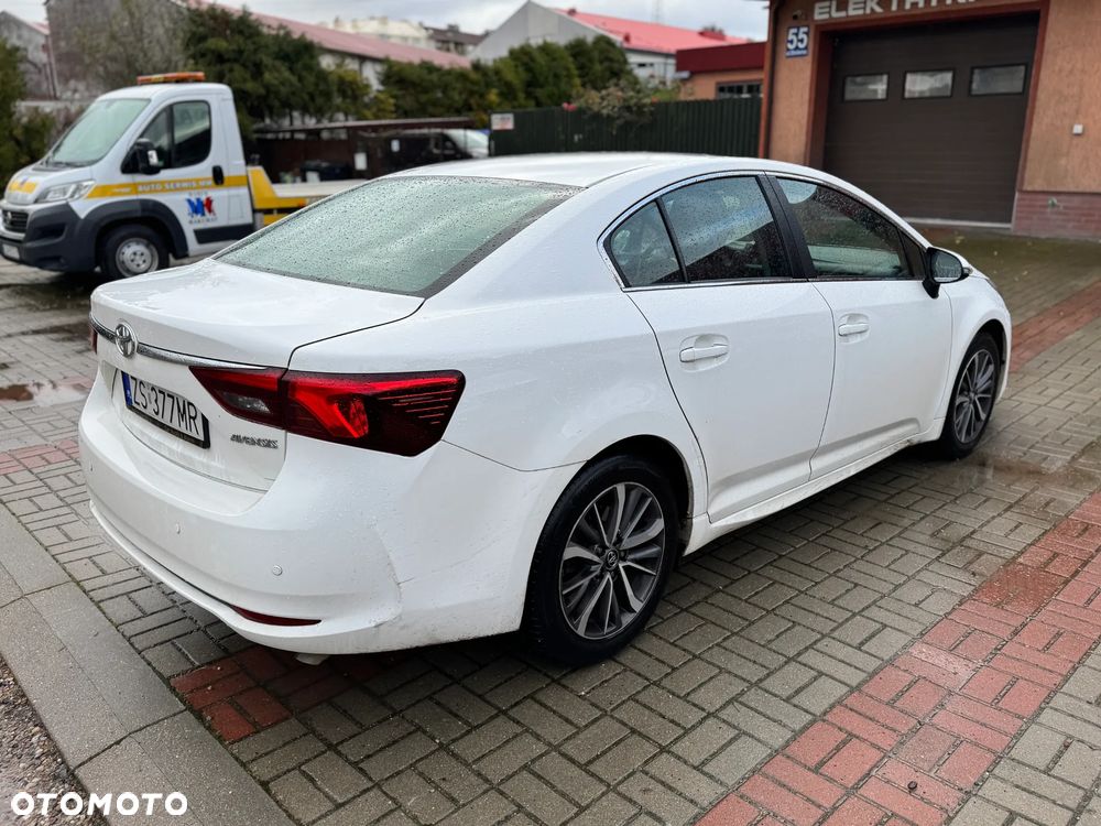 Toyota Avensis 2.0 D-4D Active Business - 4