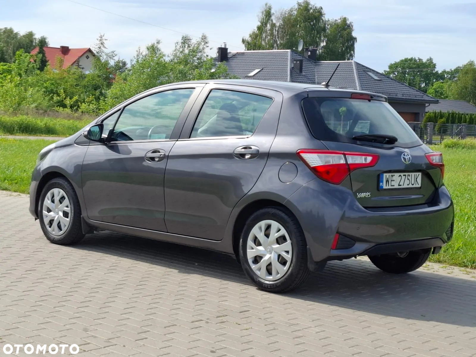 Toyota Yaris 1.0 Premium - 23