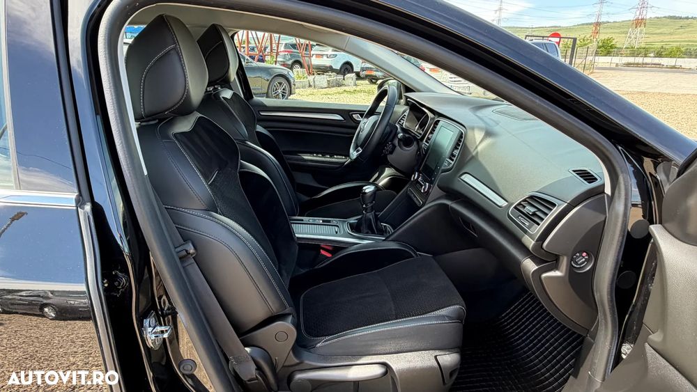Renault Megane TCe 115 GPF LIMITED - 20