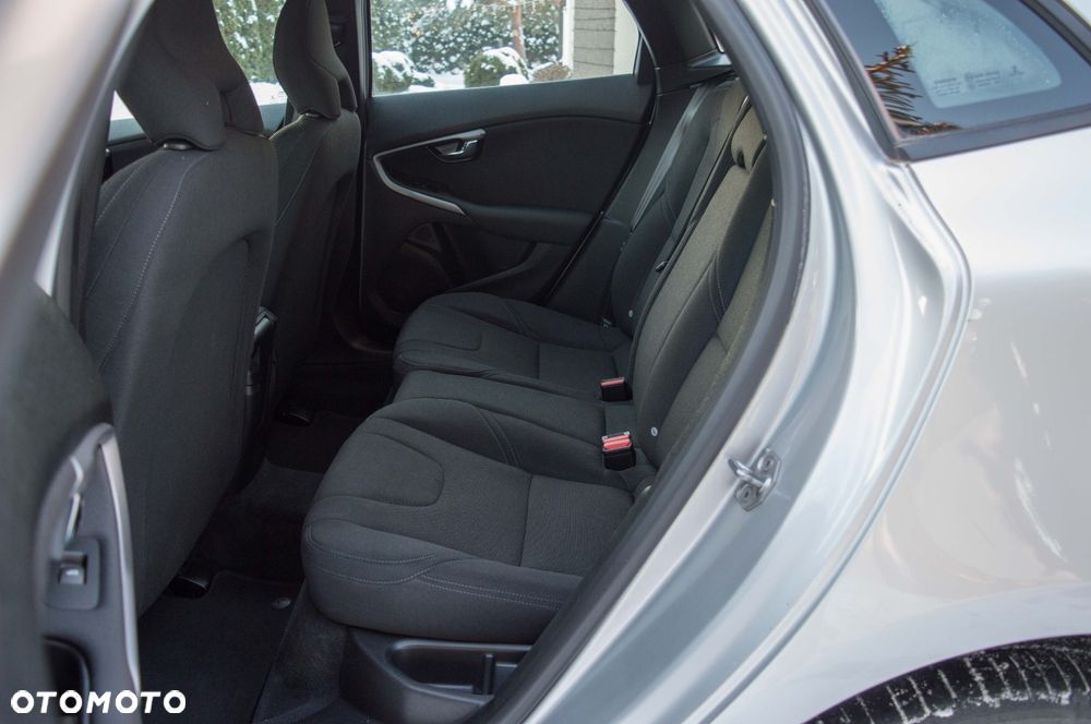 Volvo V40 D2 Drive-E Kinetic - 16