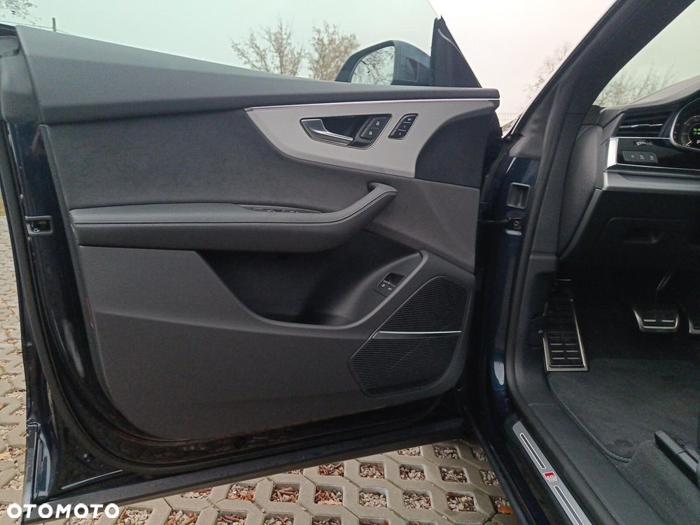 Audi Q8 - 14
