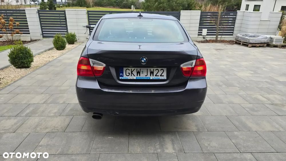 BMW Seria 3 320i Edition Sport - 6