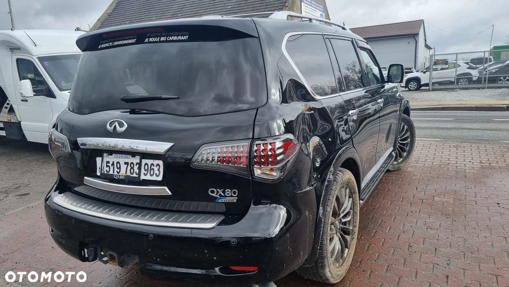 Infiniti QX80 - 18