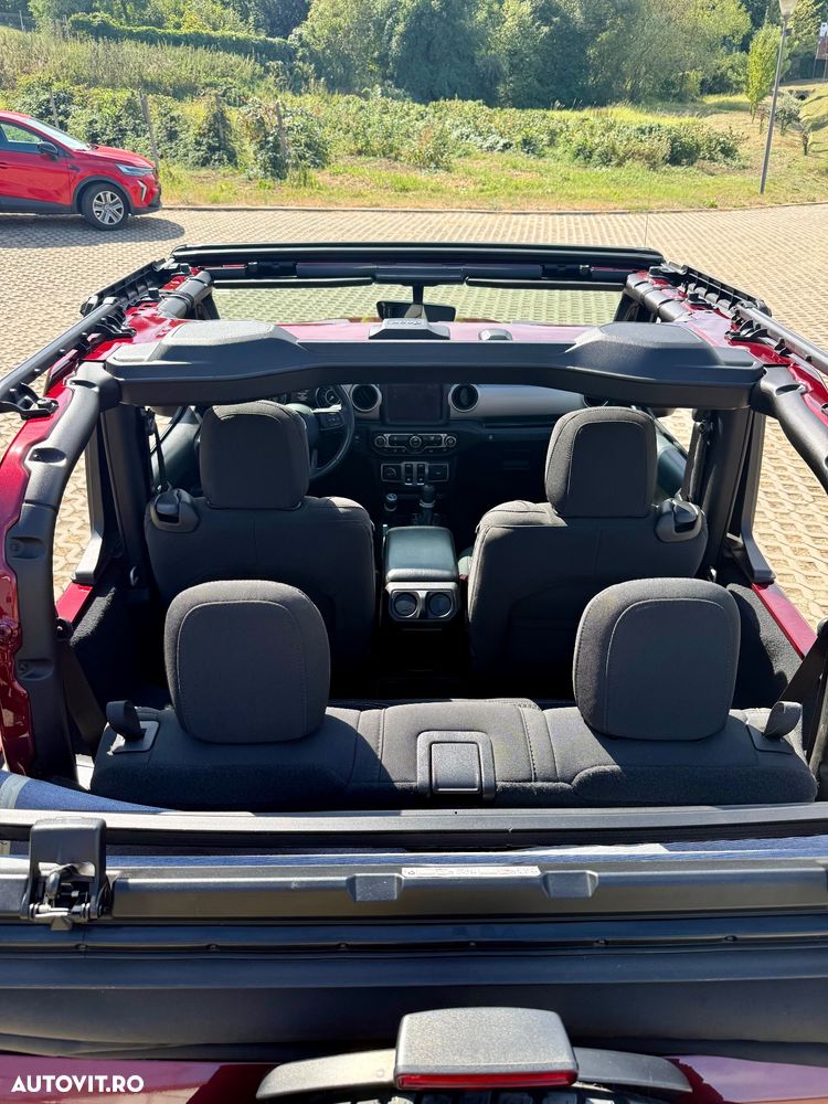 Jeep Wrangler - 22