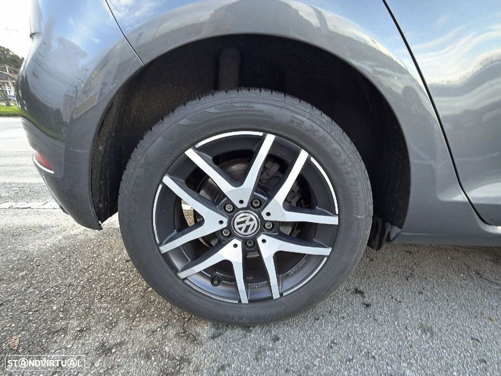 VW Golf 1.6 TDI Confortline - 14