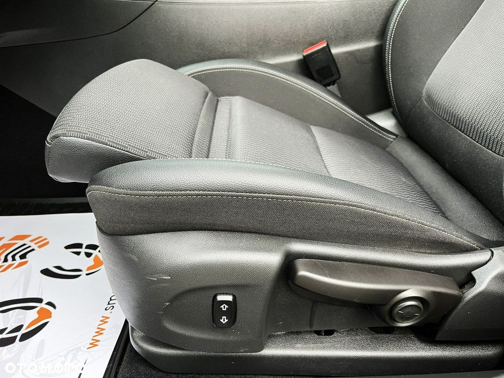 Opel Insignia 2.0 CDTI Elegance S&S - 36