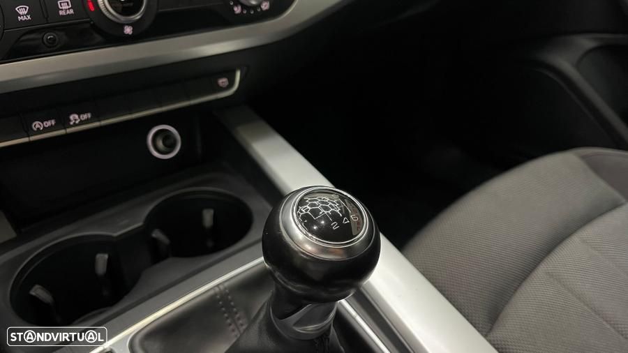 Audi A4 Avant 2.0 TDI Business Line - 18