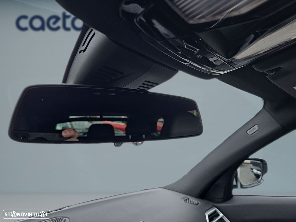 BMW 320 d Pack Desportivo M Pro Auto - 32