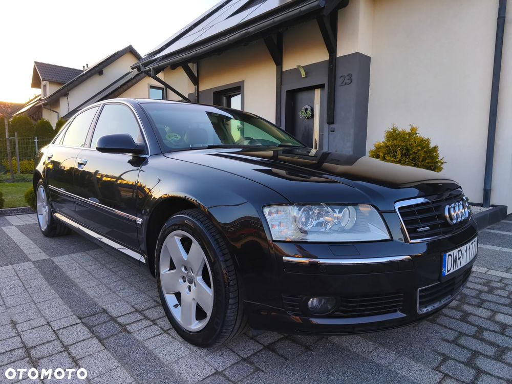 Audi A8 4.2 Quattro - 3