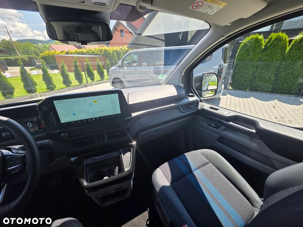 Ford Tourneo Custom 320 L1H1 VA Autm Sport - 16