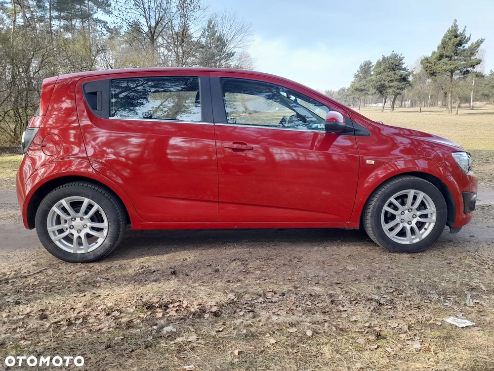 Chevrolet Aveo - 4