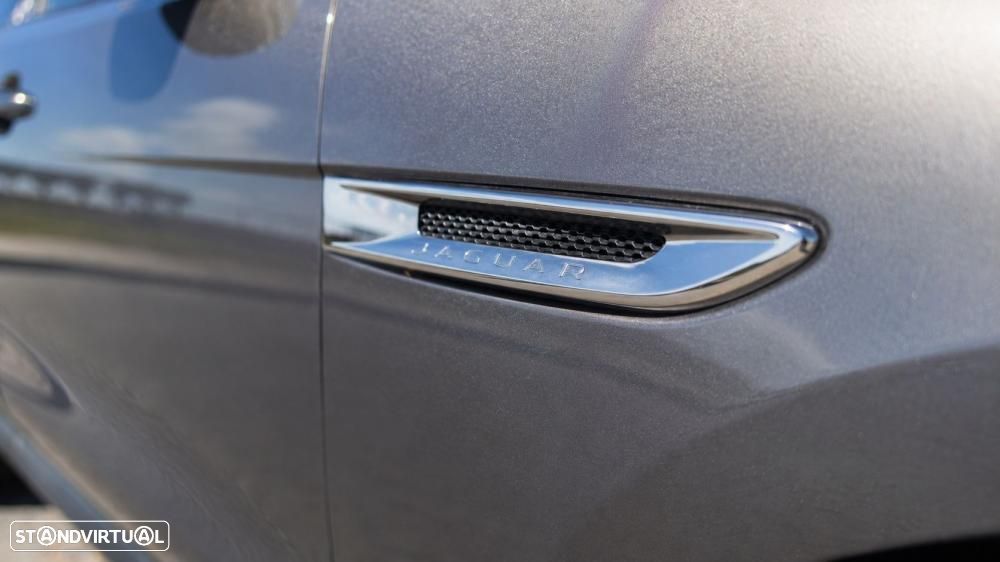 Jaguar F-Pace 20d Prestige - 14