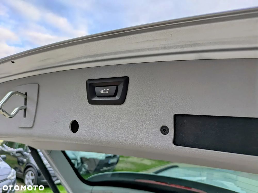BMW Seria 3 318d - 20
