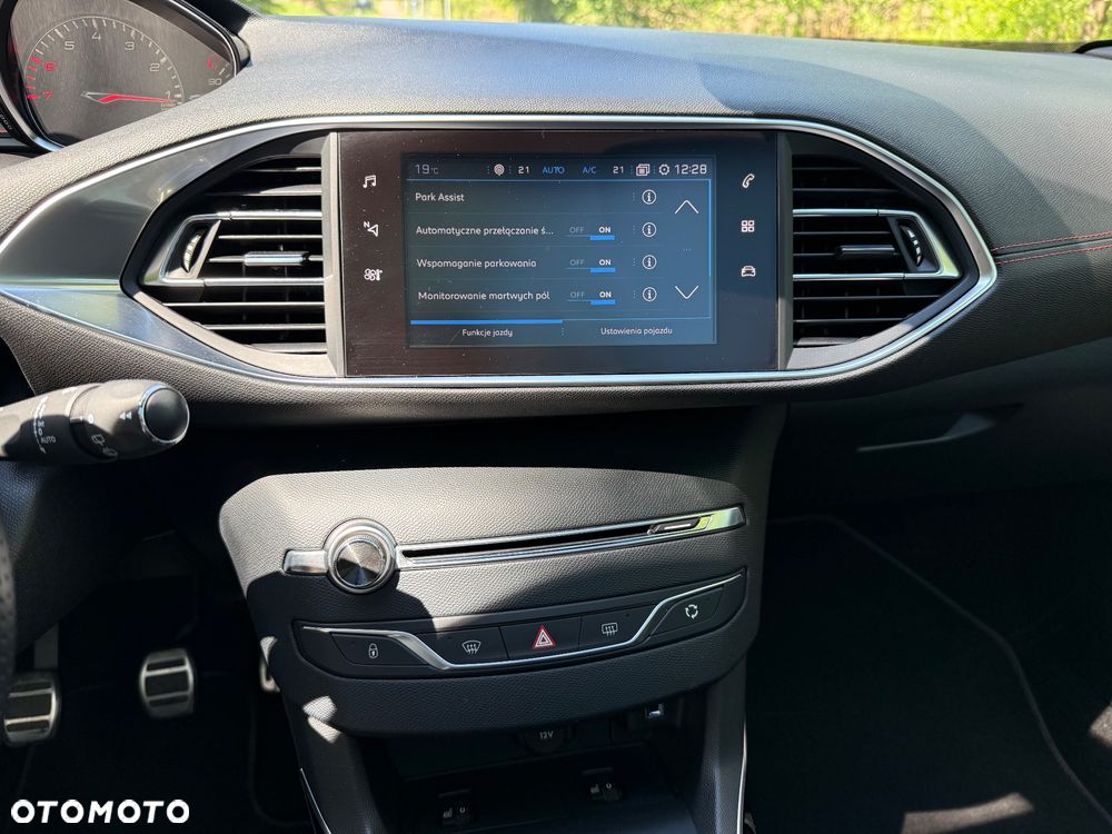 Peugeot 308 GTi by Sport - 15