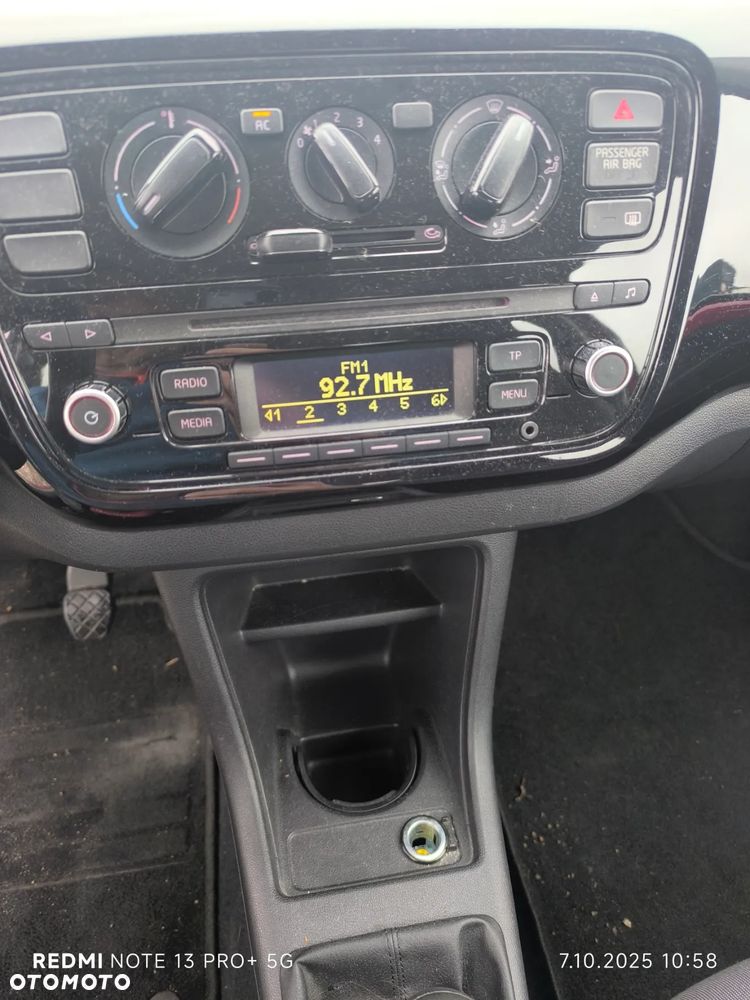 Volkswagen up! 1.0 take CityLine - 9