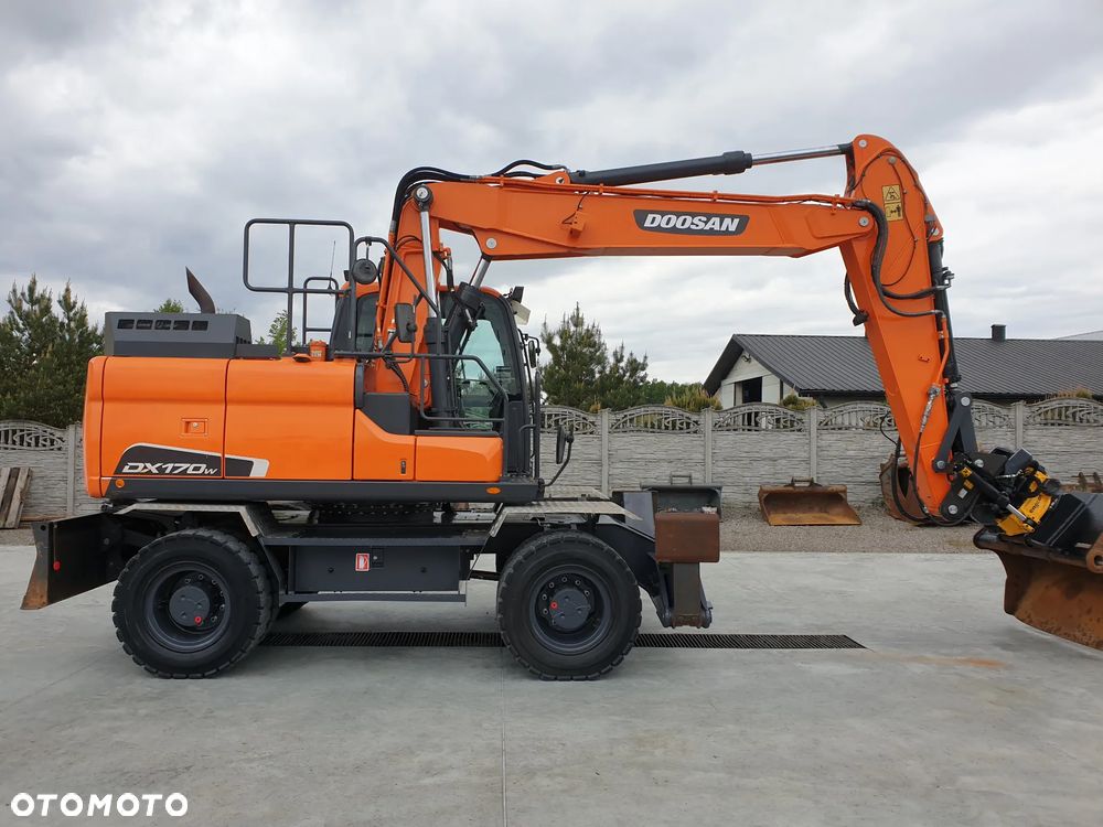 Doosan DX 170W ROTOTILT SPROWADZONY PIĘKNY STAN - 5