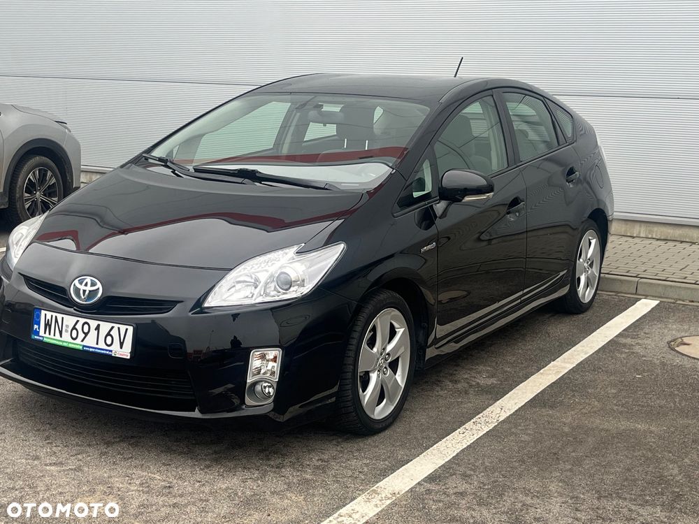 Toyota Prius (Hybrid) Executive - 1