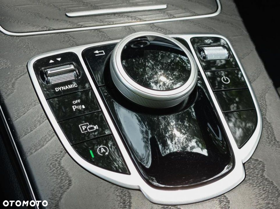 Mercedes-Benz Klasa C - 39