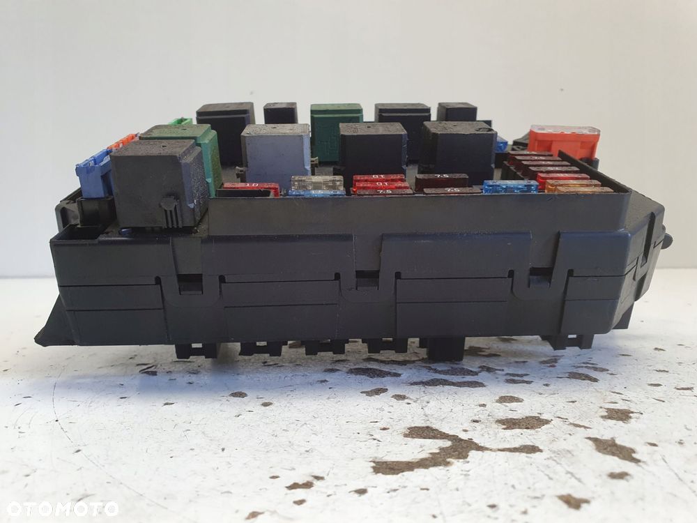 Mercedes C216 W216 CL63 SKRZYNKA BEZPIECZNIKÓW moduł SAM BSI A2219067300 - 4