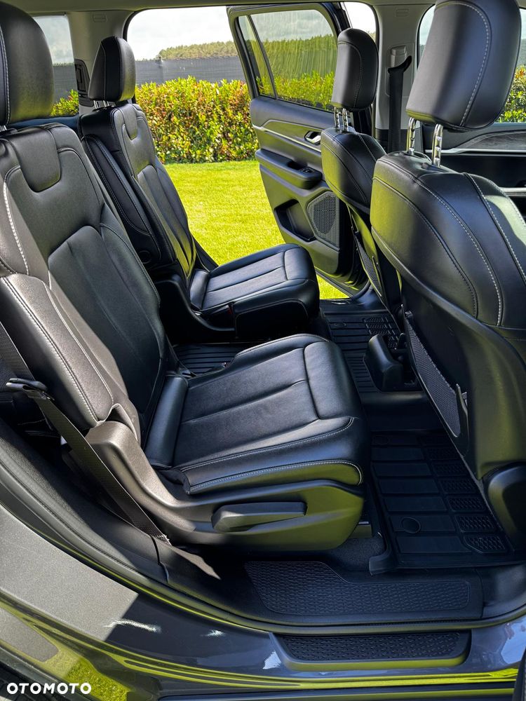 Jeep Grand Cherokee - 11