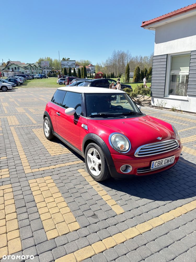 MINI Cooper Standard - 1
