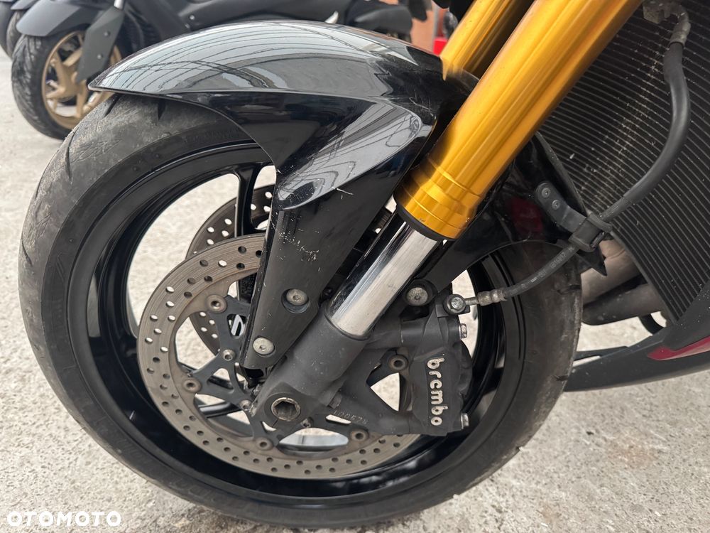 Suzuki GSX 1000 - 25