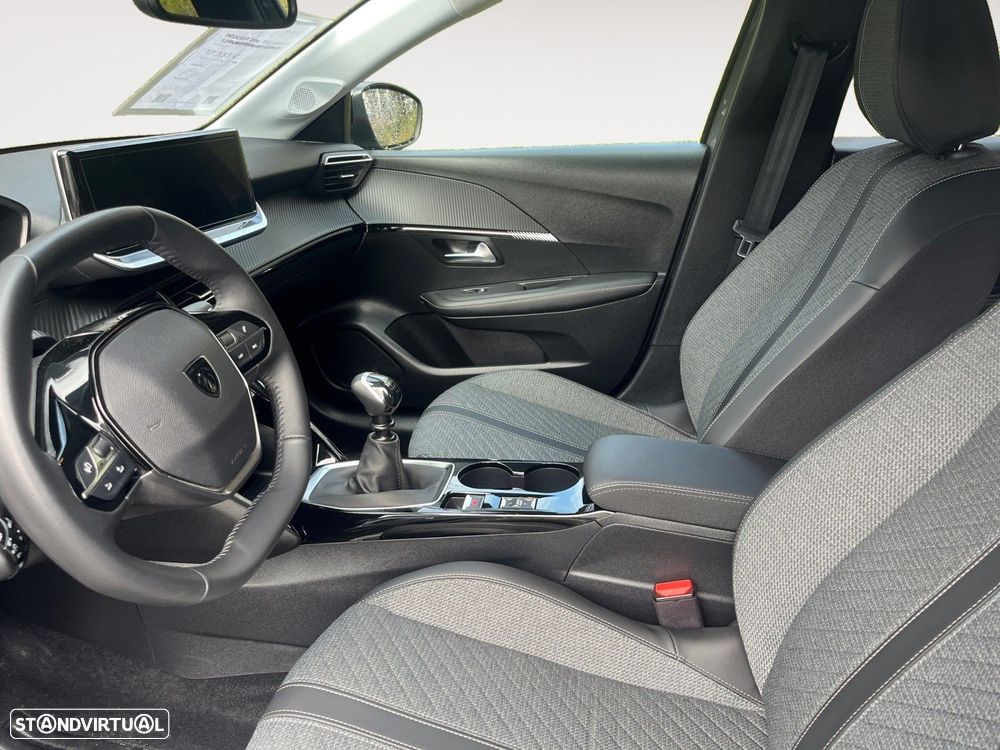 Peugeot 208 1.2 PureTech Allure - 9