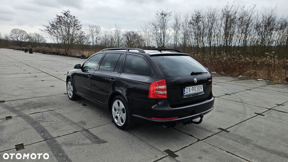 Skoda Octavia 2.0 TDI CR DPF RS - 4