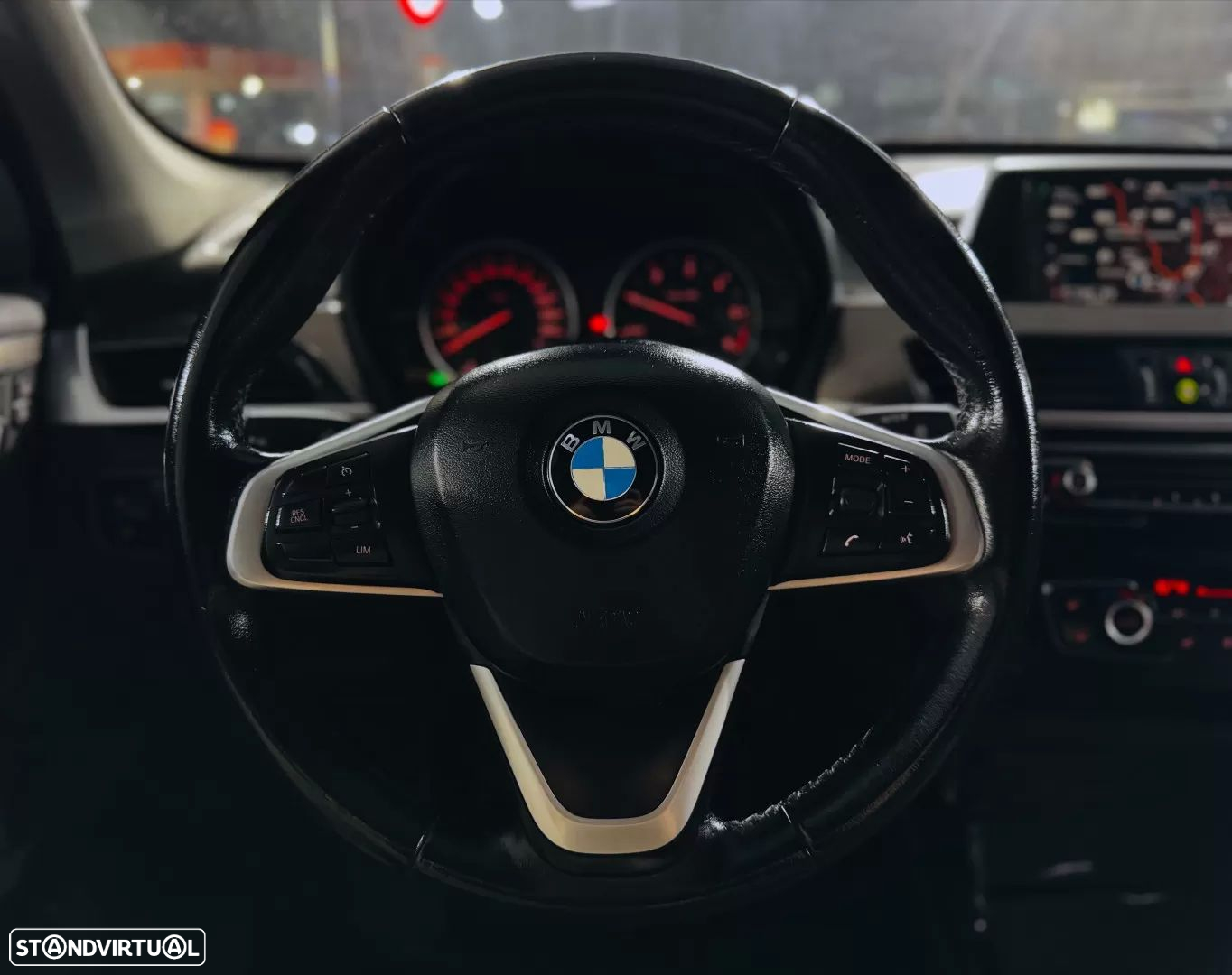 BMW X1 16 d sDrive Line Sport - 20