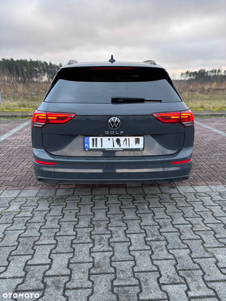 Volkswagen Golf Variant - 11