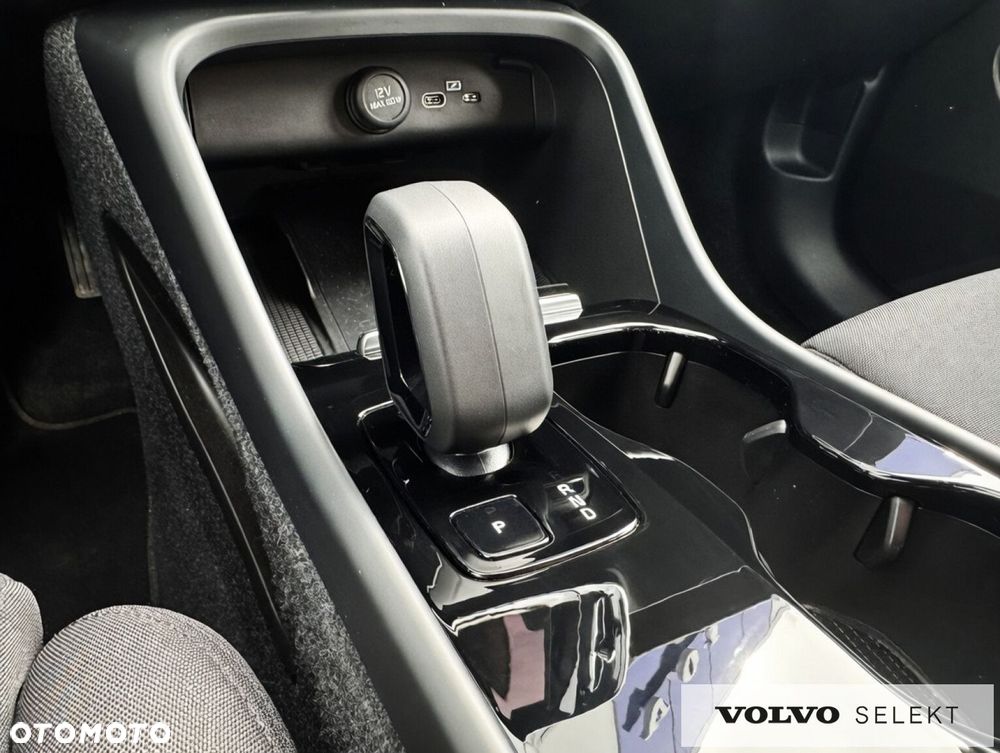 Volvo XC 40 - 23
